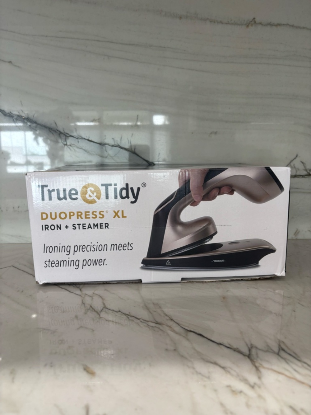 True & Tidy 1600W DuoPress XL Iron & Steamer with Detachable Ironing, Digital - Picture 4 of 6